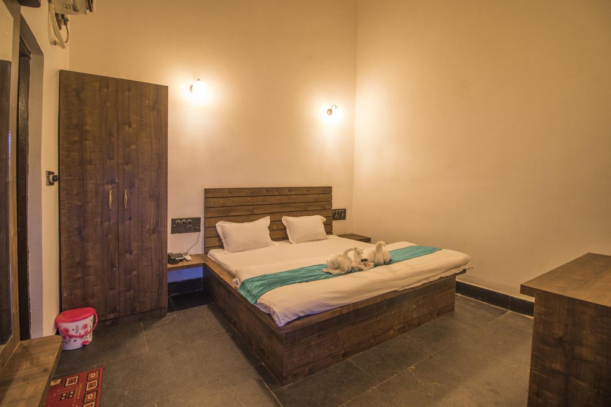 Wowstayz Pachmarhi Ecotel Exterior foto